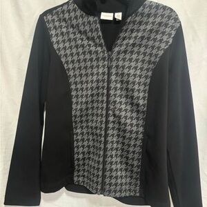 Weekend By Chicos Women's Black and Gray Houndstooth Sweater Size 1